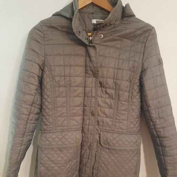 Dkny Jackets & Blazers - DKNY size small quilted Womens spring jacket.